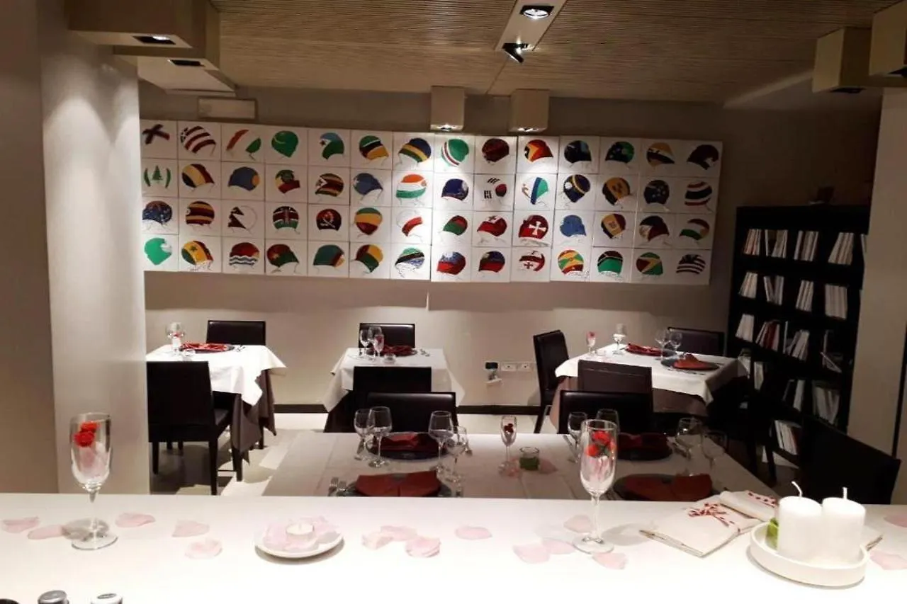 Wall Art Hotel & Residence Prato   Prato (Prato)