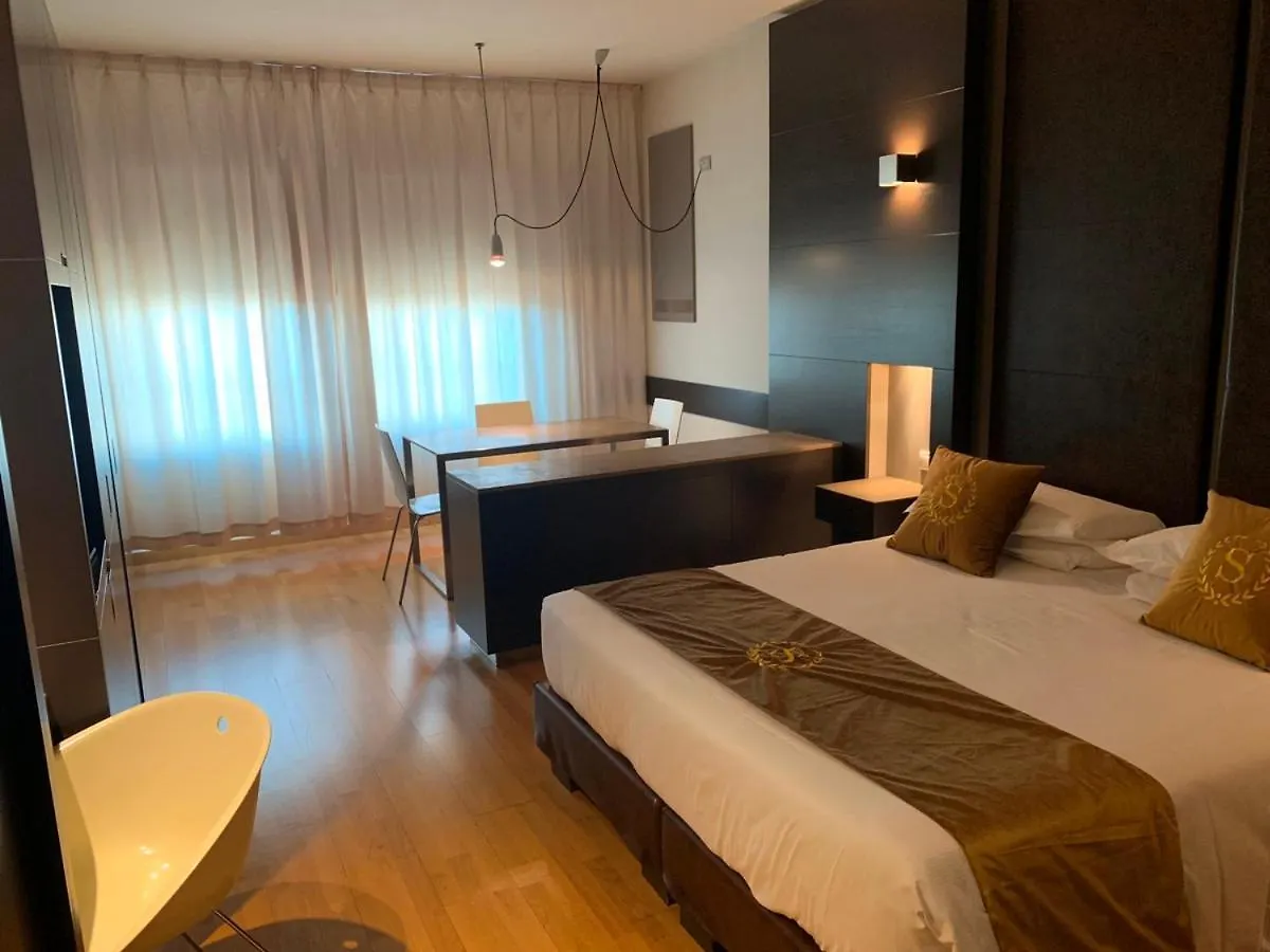 Wall Art Hotel & Residence Prato