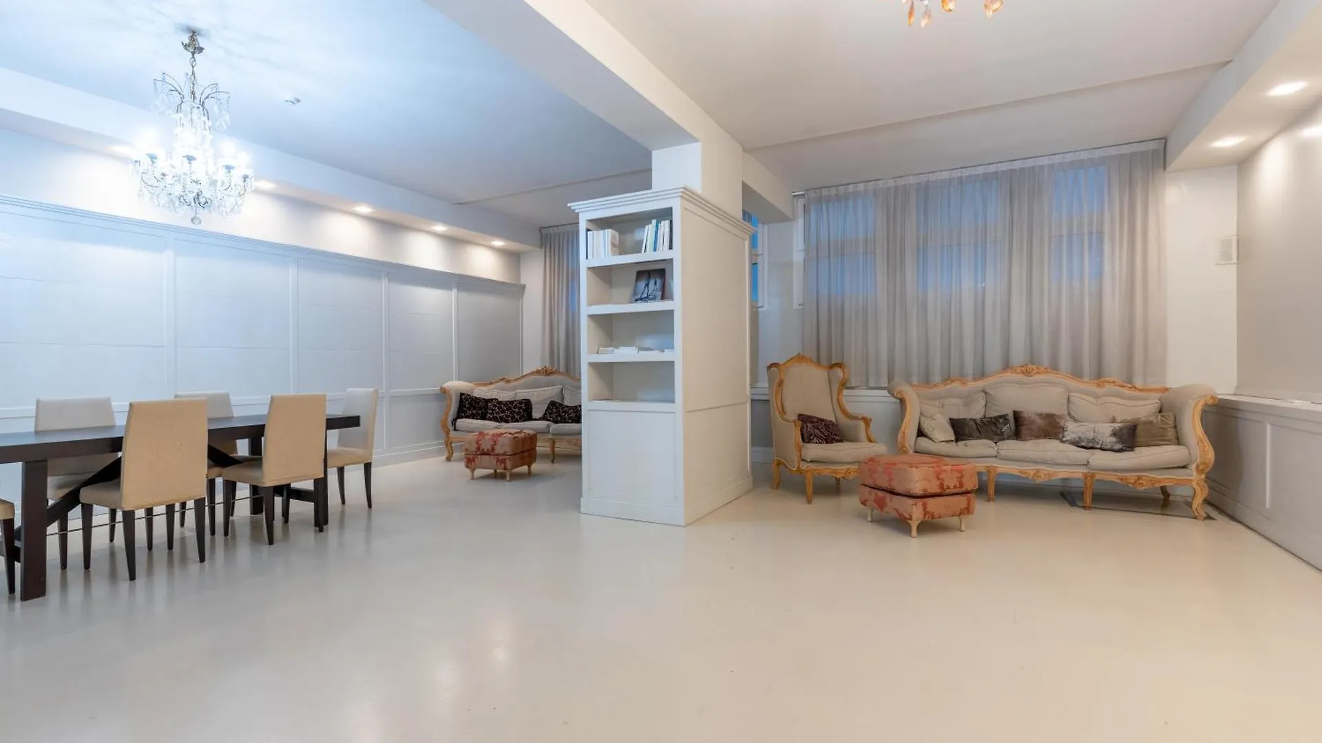 Wall Art Hotel & Residence Πράτο