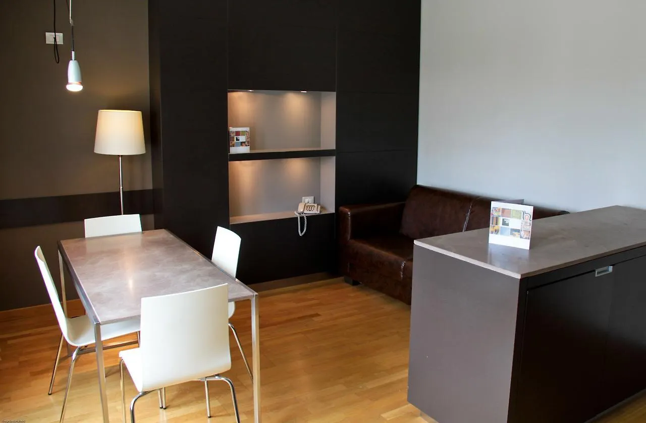 Wall Art Hotel & Residence Prato  Italië