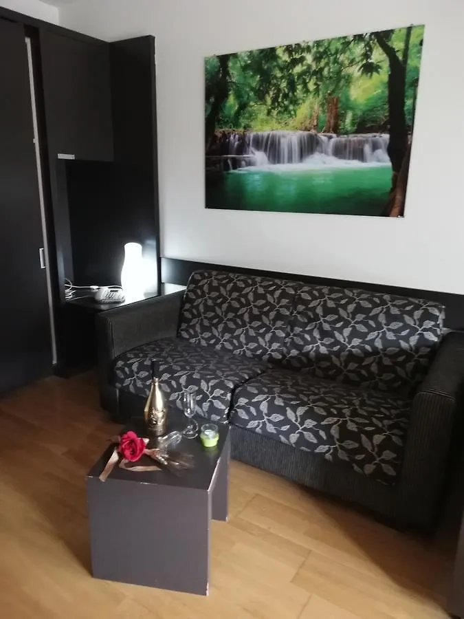 Wall Art Hotel & Residence Prato  Prato (Prato)