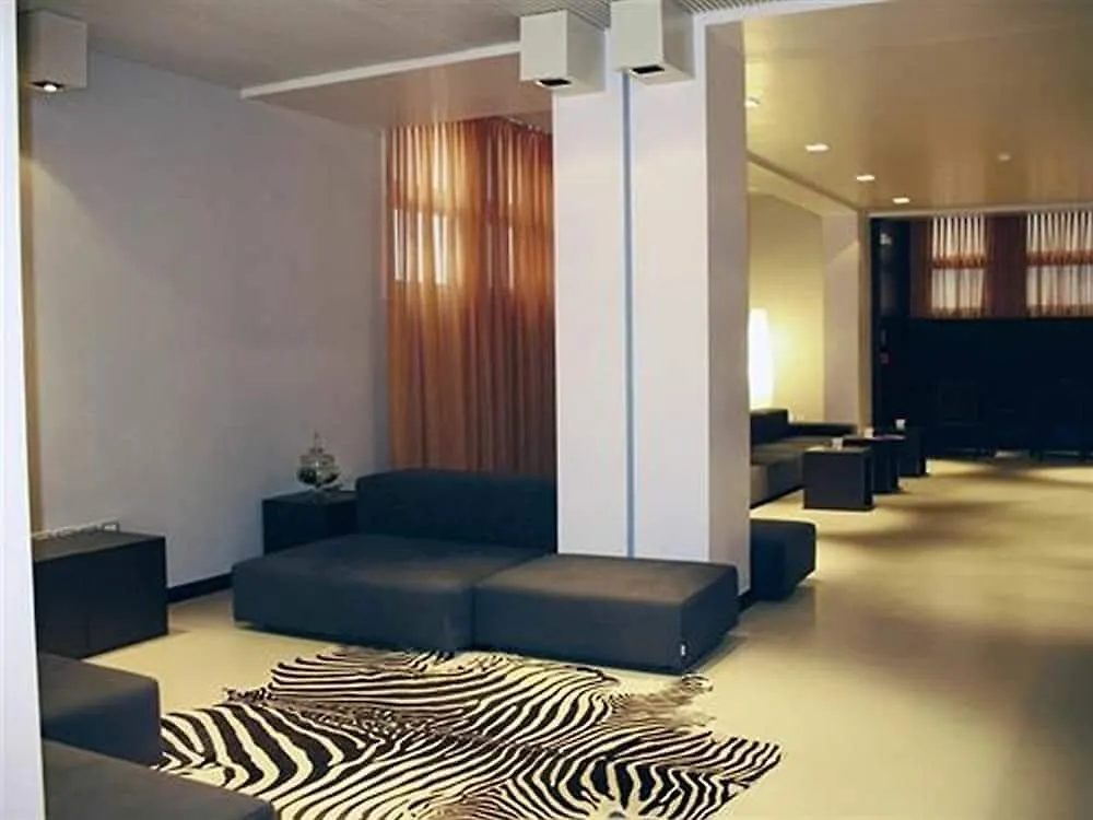 Wall Art Hotel & Residence Prato  Prato (Prato)