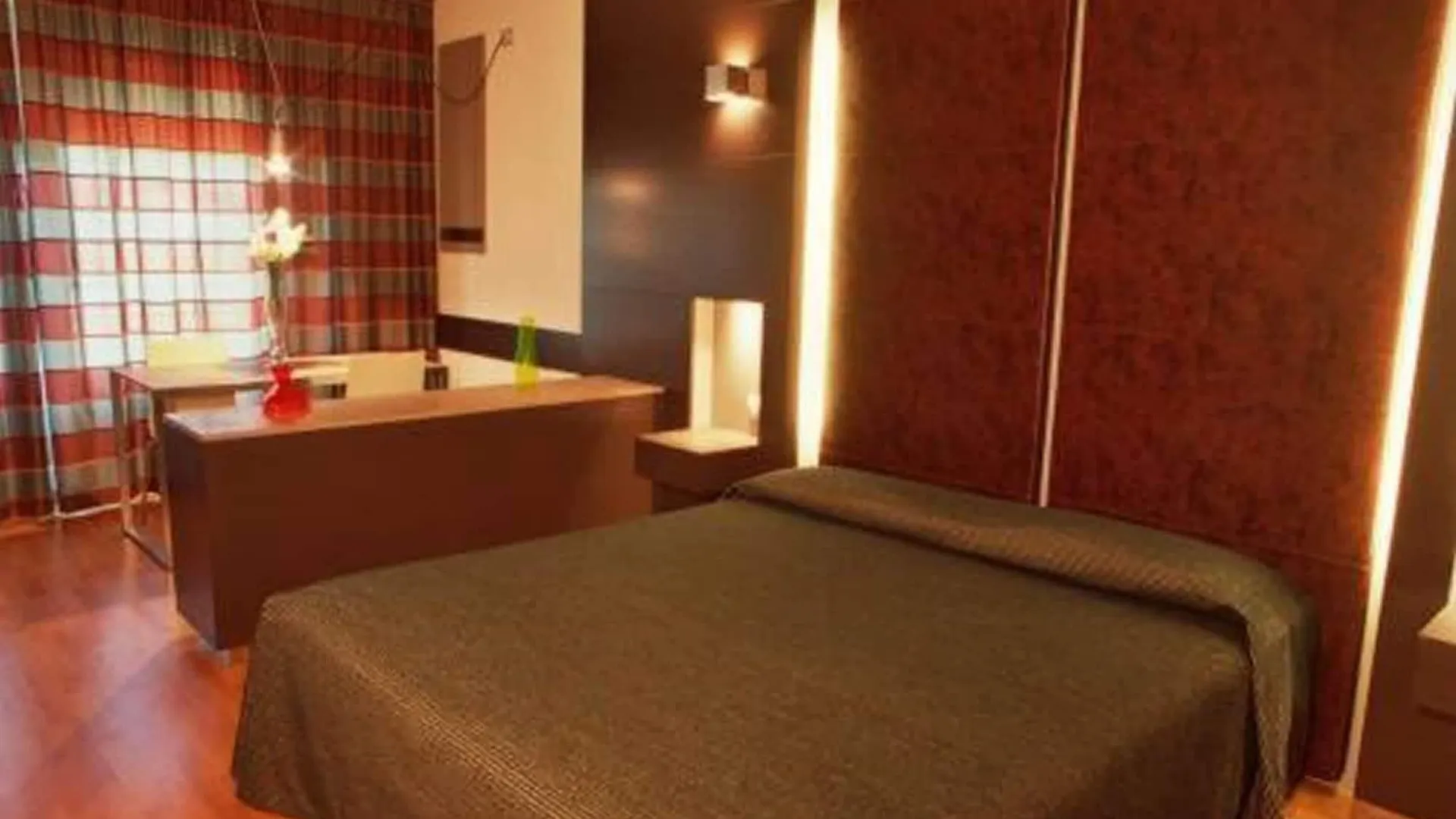 Wall Art Hotel & Residence Prato