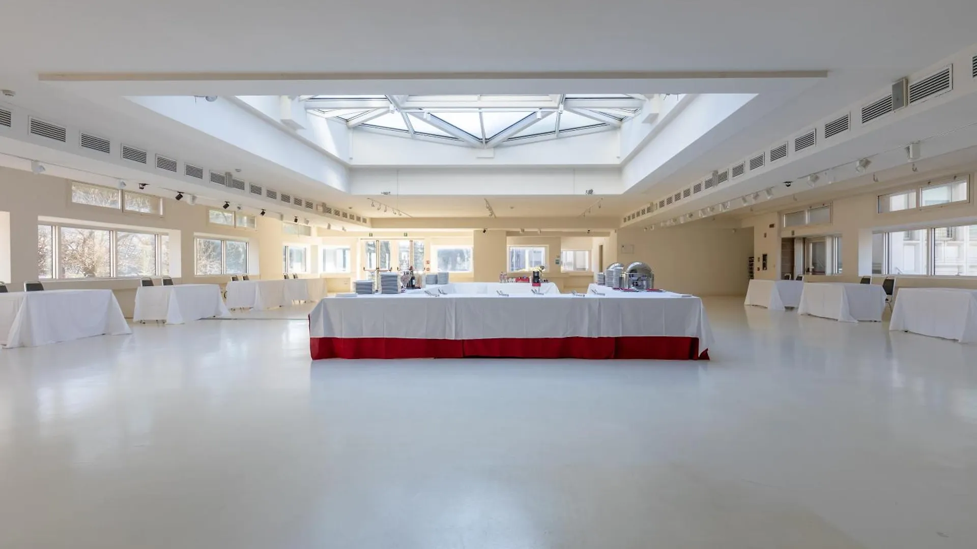 Wall Art Hotel & Residence Prato  4*, Prato (Prato) İtalya