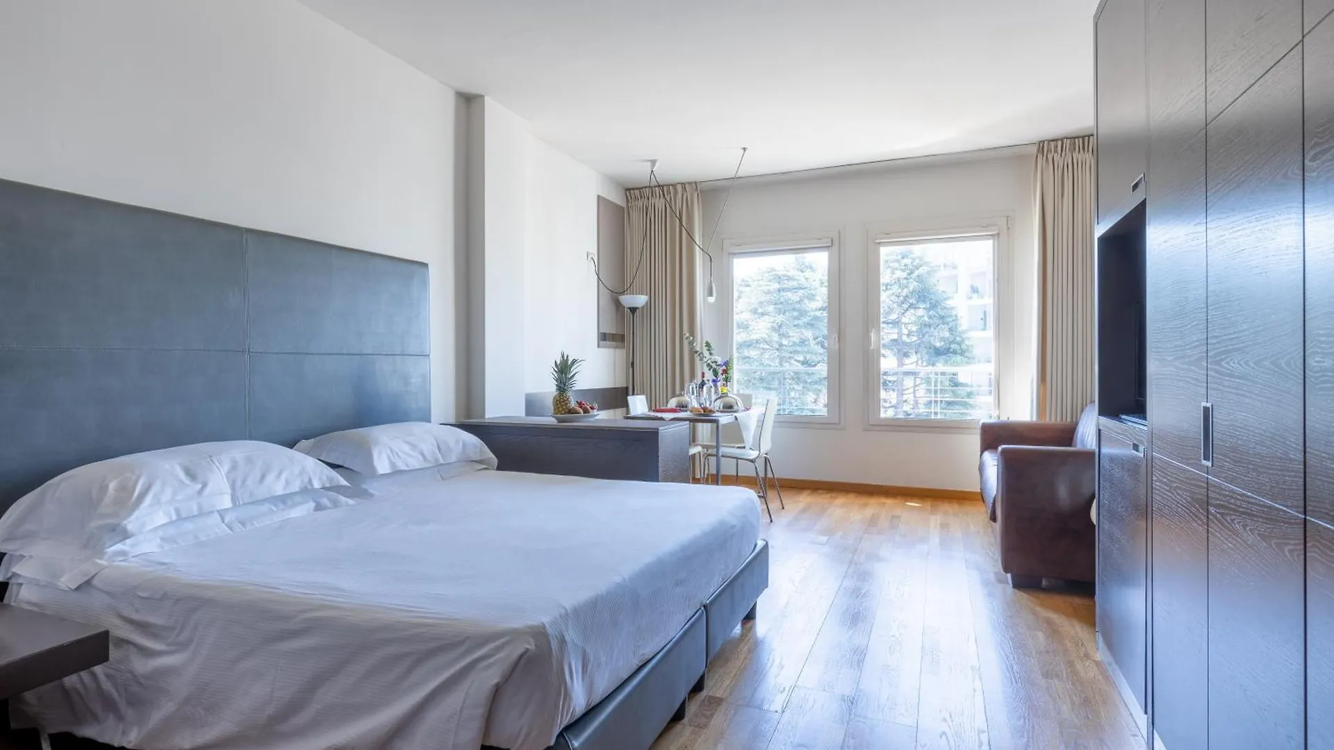 ****  Wall Art Hotel & Residence Prato  İtalya