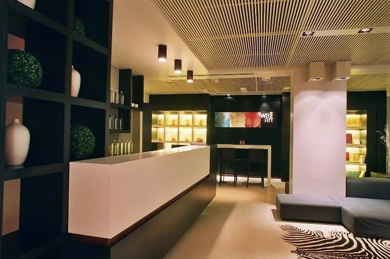 ****  Wall Art Hotel & Residence Prato  Italien