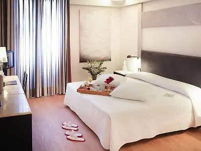 Wall Art Hotel & Residence Prato  4*, Prato (Prato) İtalya
